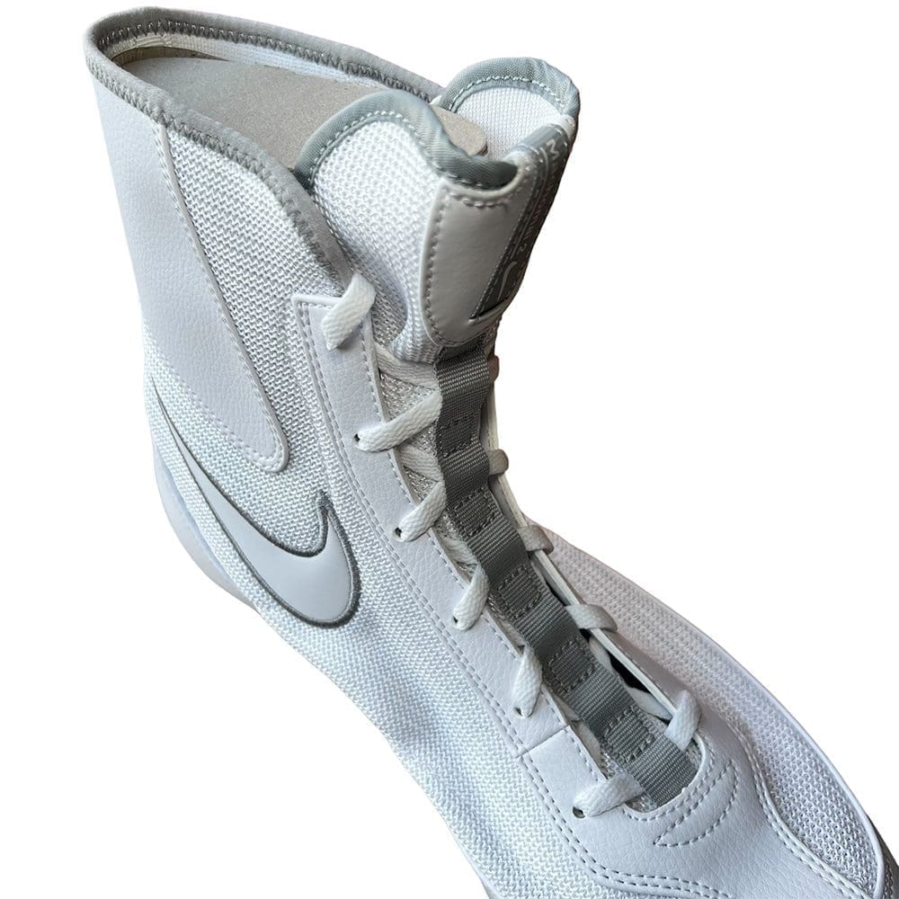 Nike V2 Machomai Boxing Boots White/Grey
