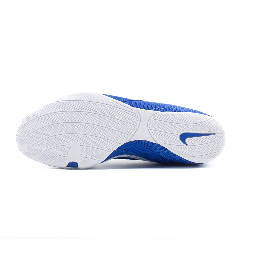 Nike Machomai 3 Boxing Boot Blue/White single boot is lying side on showing sole with blue Nike swoosh and white sole